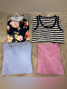 Lot of Maternity short sleeve basic tees/ribbed tank top medium maternity shirts